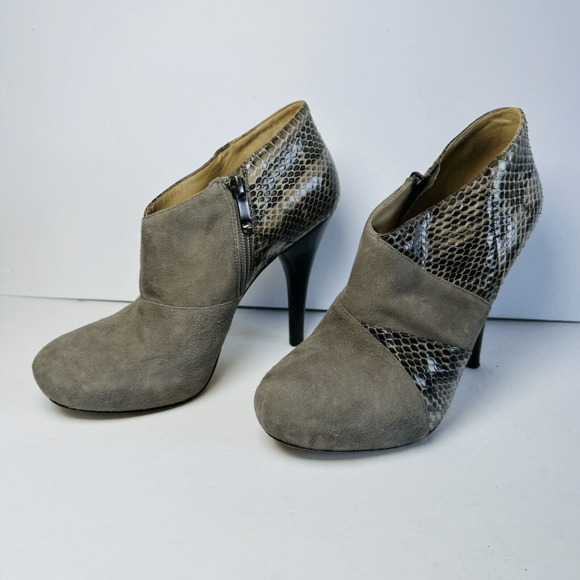 Via Spiga Acacia Bootie in Gray Suede Snake Skin 4.5”‎ High Heel Woman’s Size 7M - Picture 4 of 9